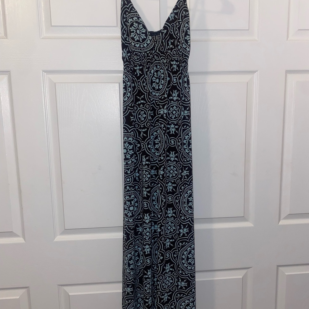 Elegant Black and Blue Patterned Dress